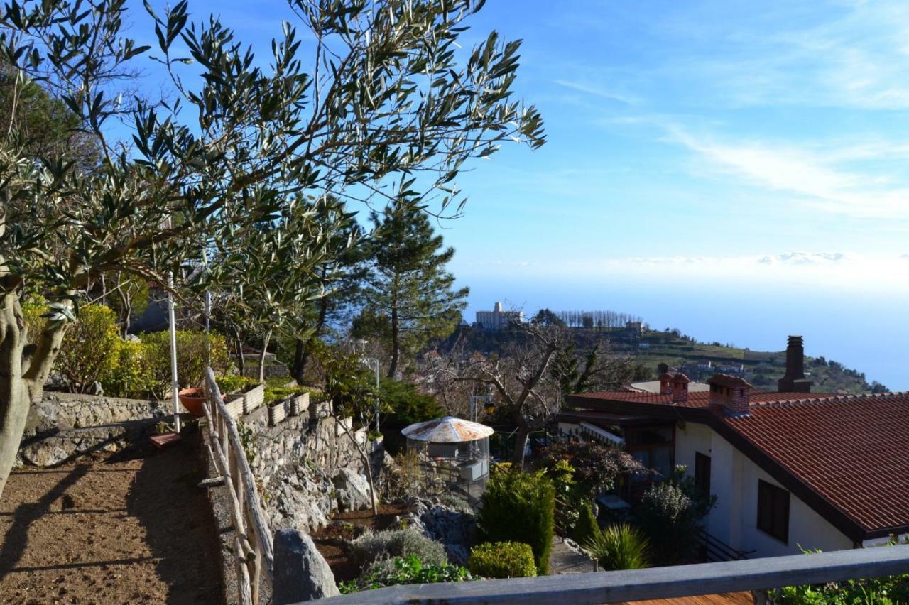 'La Torre Di Adele' Apartment Pianillo Luaran gambar