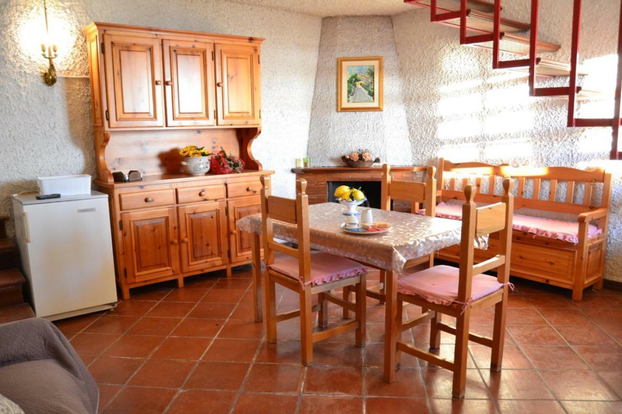 'La Torre Di Adele' Apartment Pianillo Luaran gambar