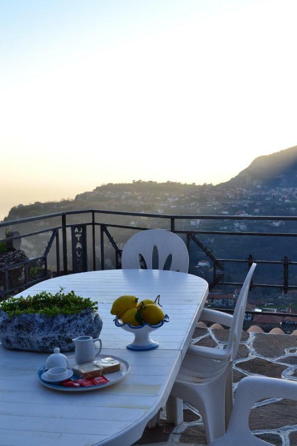 'La Torre Di Adele' Apartment Pianillo Luaran gambar