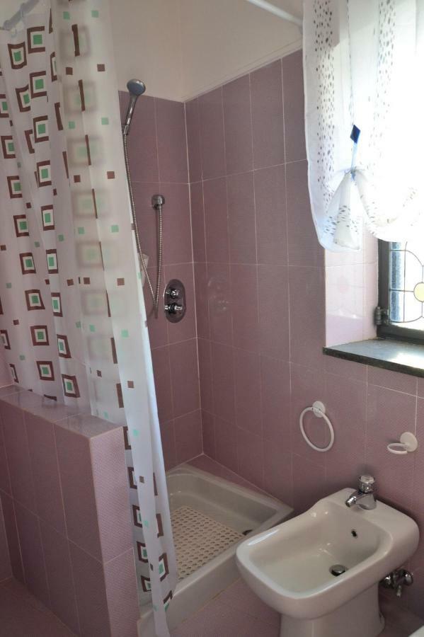 'La Torre Di Adele' Apartment Pianillo Luaran gambar